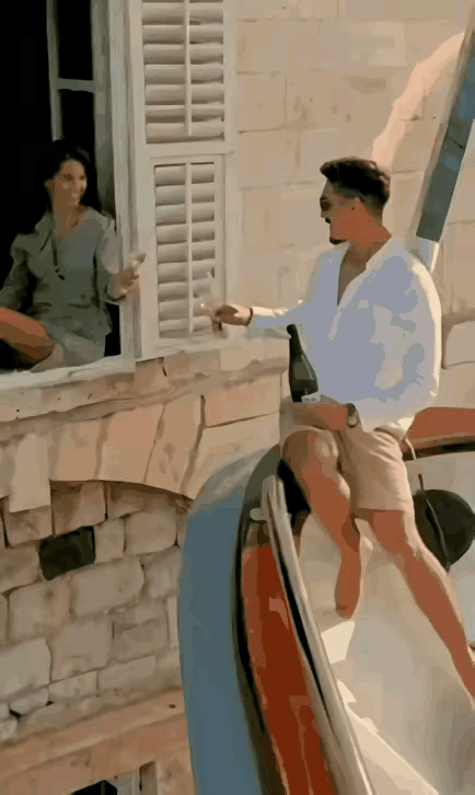 浪漫无处不在。[呲牙笑][呲牙笑][呲牙笑][捂脸哭][捂脸哭][捂脸哭]