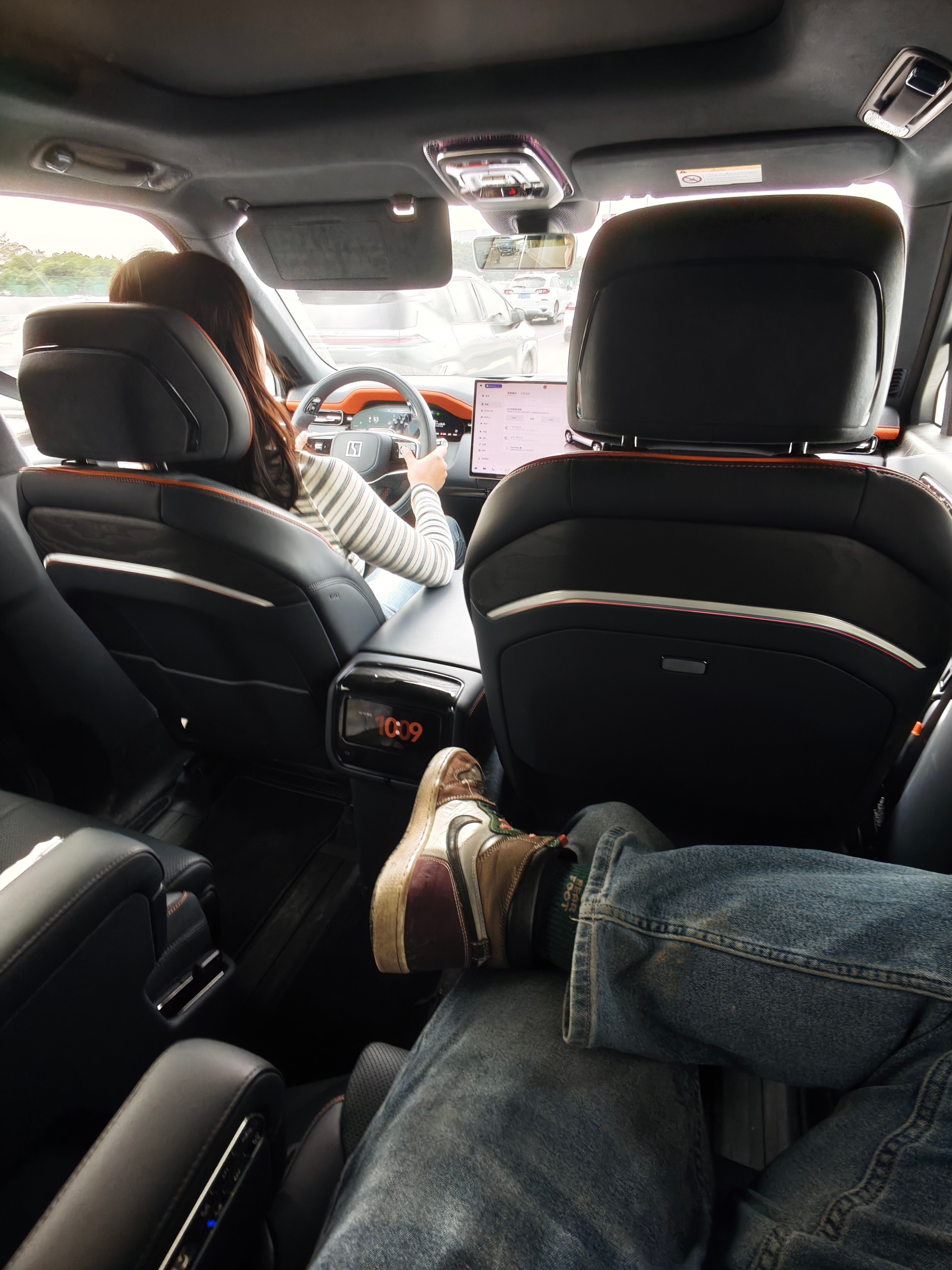 9XHyper，应该是我今年试过最惊喜的一台SUV。别问我为什么这么脏，证明真