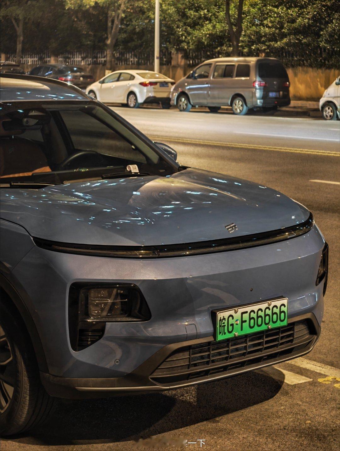 给这个车牌打个分吧