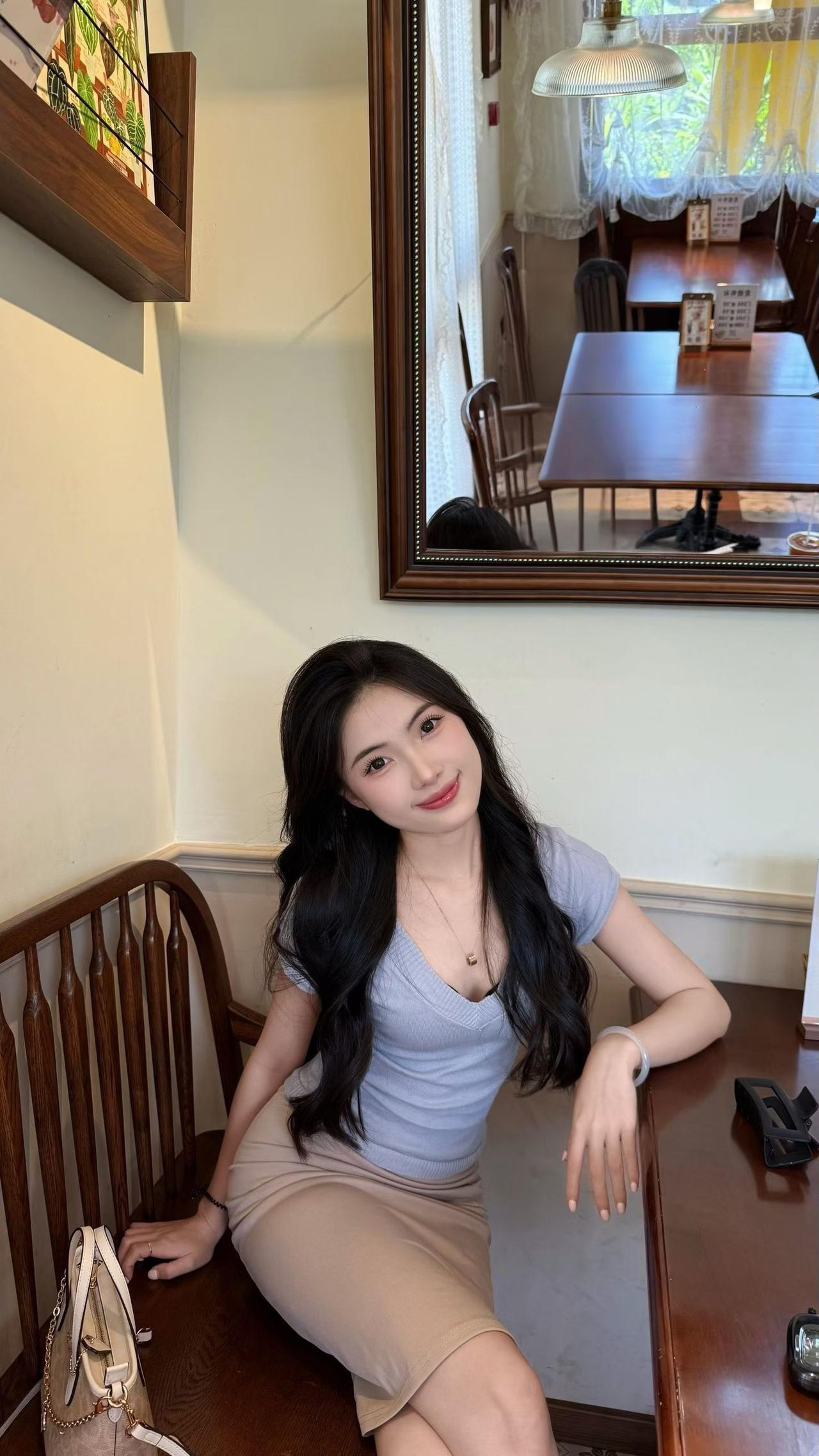 优雅咖啡馆，甜美女孩自拍咖啡馆随手拍静谧咖啡馆写真闺蜜咖啡馆自拍森系咖啡馆
