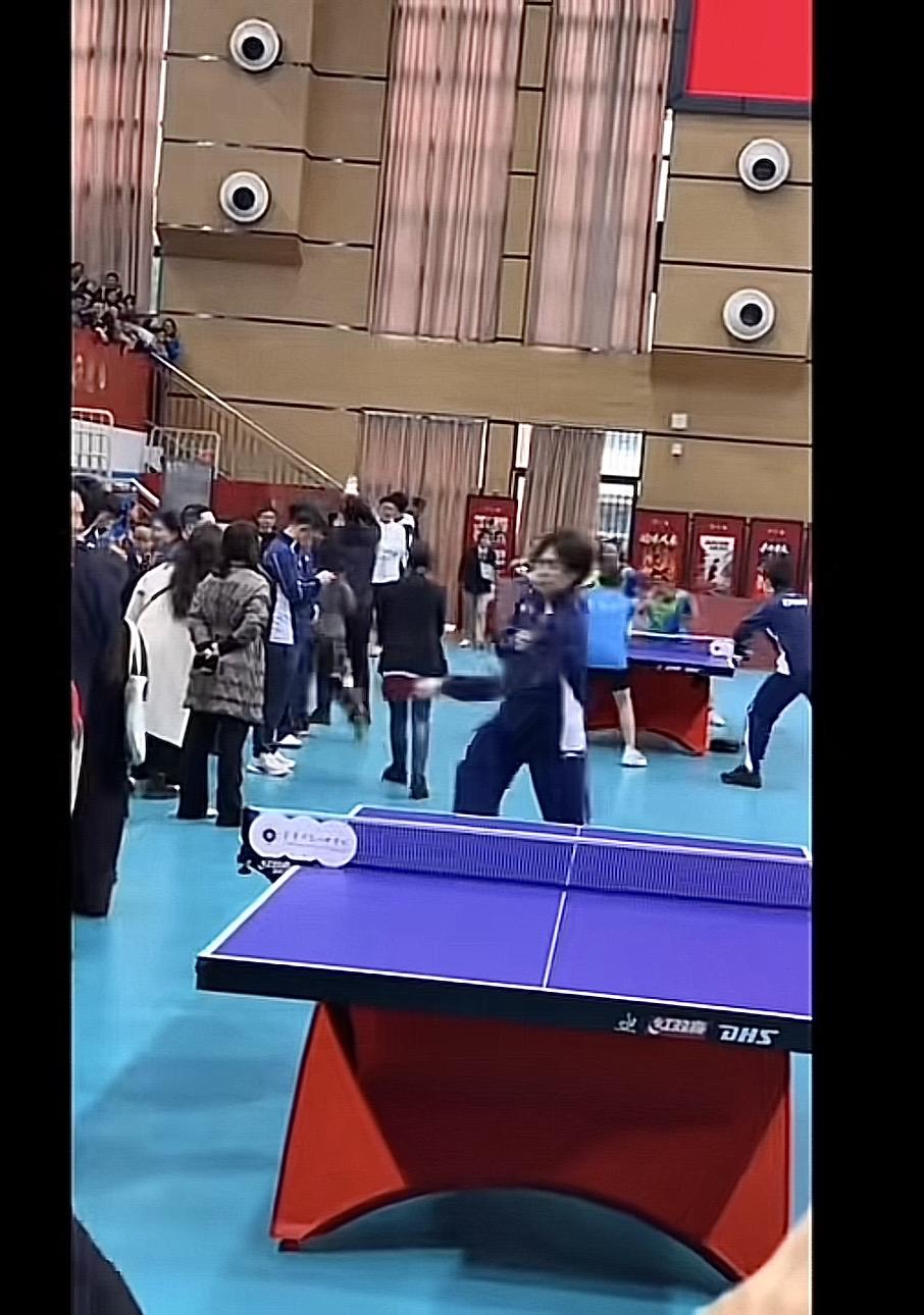 王楚钦这个球：太“人情世故”了！很多人说，凭这个球，大头必定是将来的乒协主席！