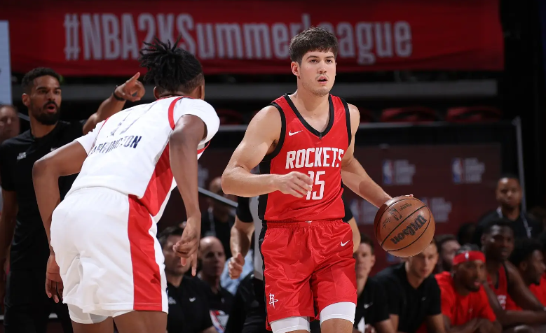 一场球又开始狂吹谢泼德了？真的是回合制？首先说今天赢球就是靠的谢泼德，但是你说