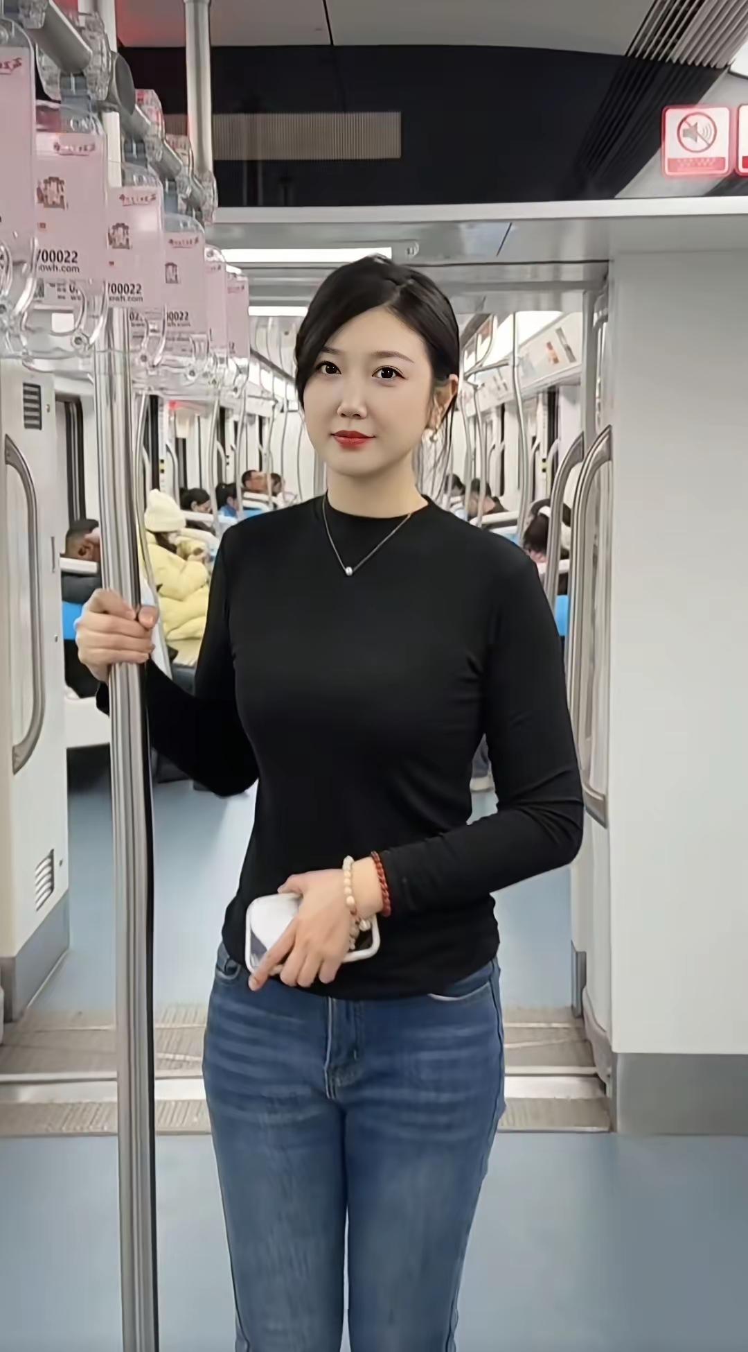 东莞一号线我也来乘坐一下东莞地铁打卡