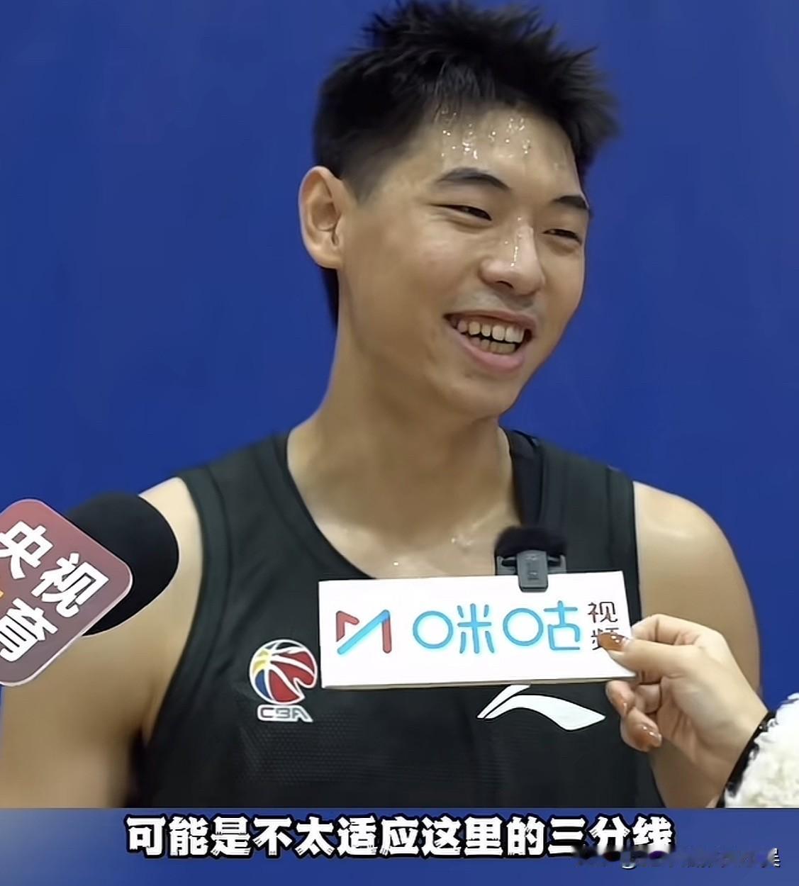 崔永熙：“在我回来以后可能是不太适应这里的三分线，就是你感觉投短了他们命中率高，