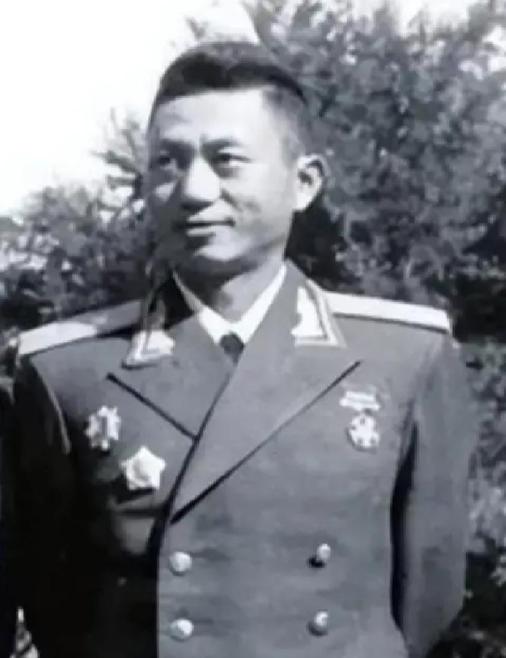1990年11月，99岁母亲在台北荣民总医院病危，弥留之际唯一心愿：见儿子最后一