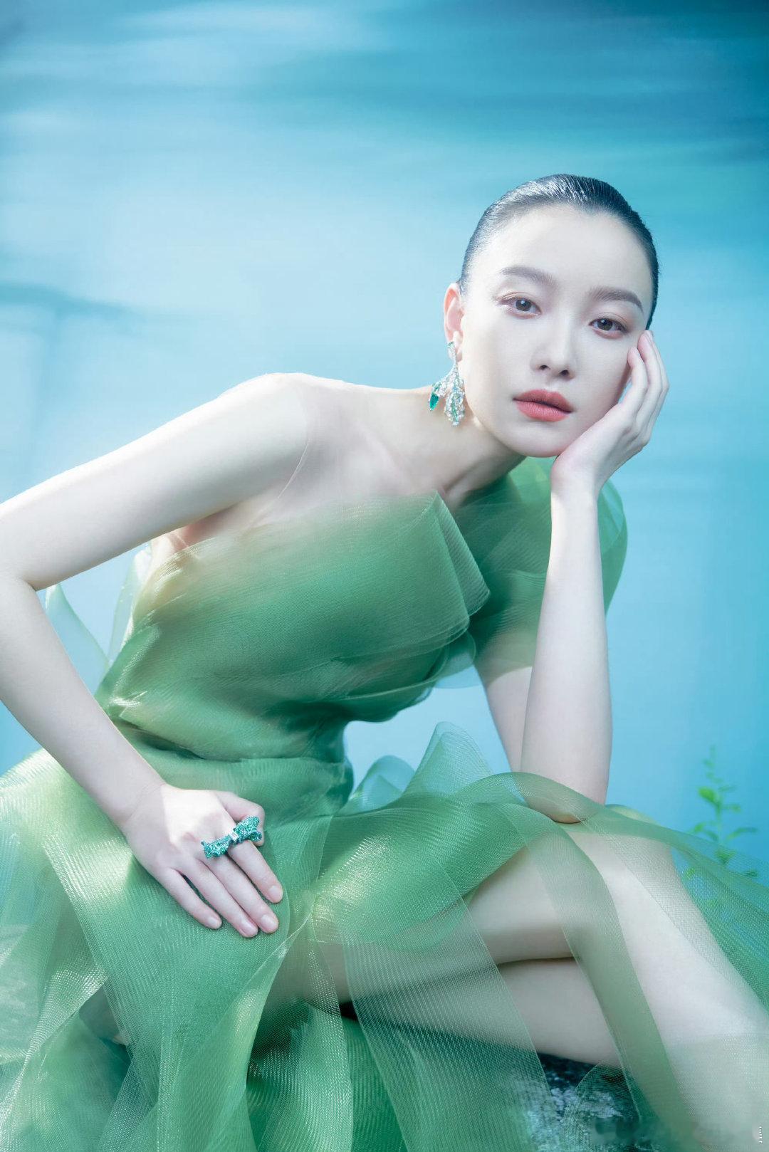 #倪妮#身材比例完美，气质优雅，太好看了吧​