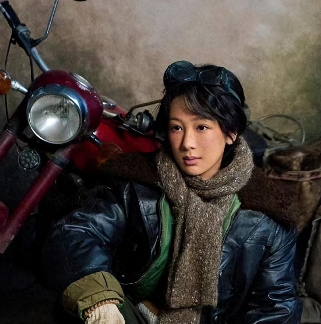 《生命树》热度炸裂！胡歌杨紫素颜上阵，演技才是真“扛把子”家人们呐，最近这娱乐