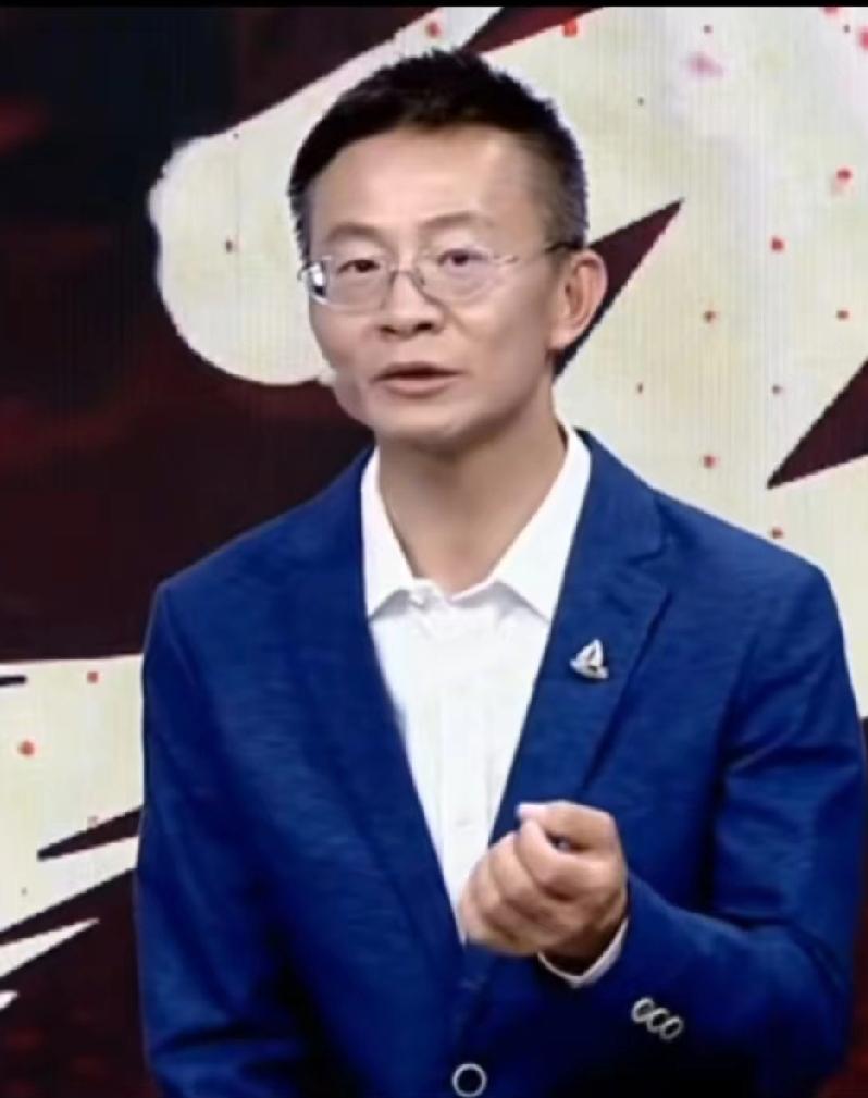 18–17，一杆长台定生死，他赢了墨菲。昨天凌晨看完全场，手心全是汗。吴宜泽