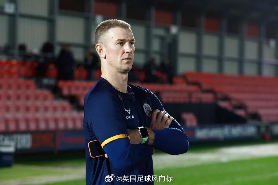 【乔哈特成为门将教练】正所谓“天若有情天亦老，看到哈特蒙一脚”。。。。现年38岁