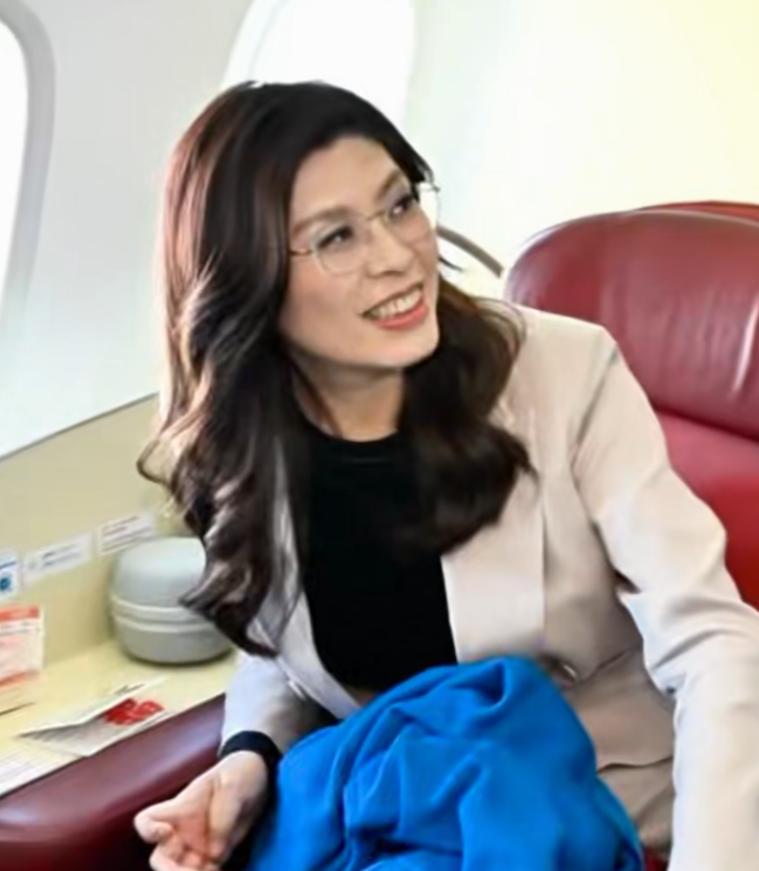 郑丽文终于见到了此行最重要的人物4月10号当天上午，郑丽文如愿的见到了此行最重