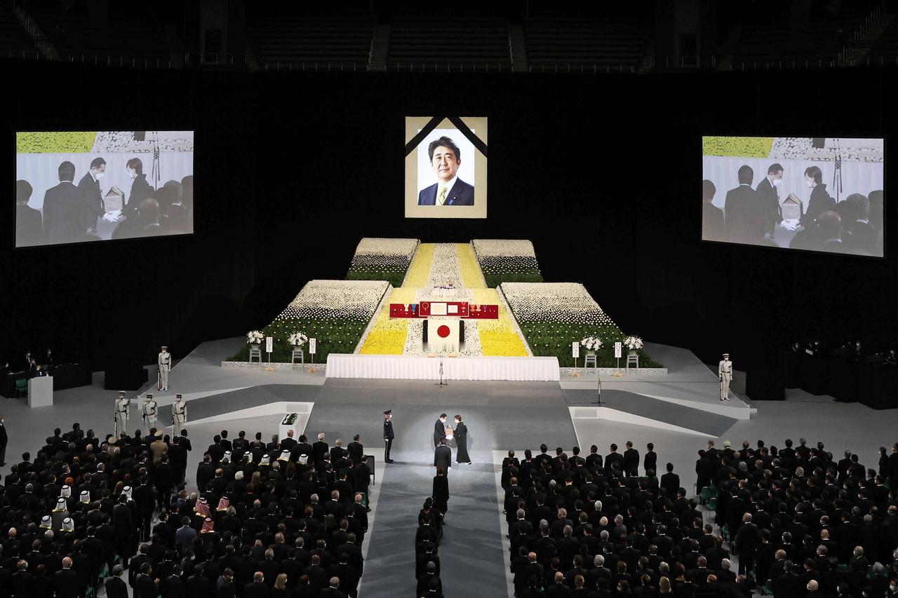 最离不开美国的五个国家第一个国家：日本。说起日本跟美国的关系，那真是又恨又离