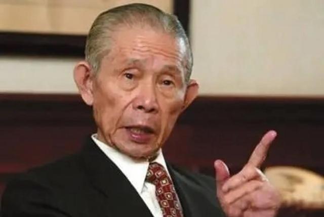 2008年，富商王永庆突然离世，子女想取出他存在瑞士银行的400亿，没想到，不仅