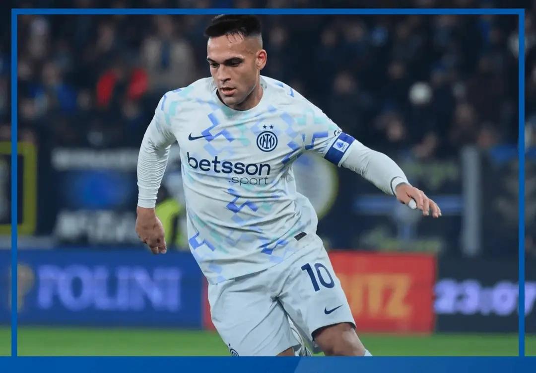 【劳塔罗打入唯一进球，国际米兰保住榜首位置】卫冕冠军那不勒斯客场挑战克雷莫内塞，