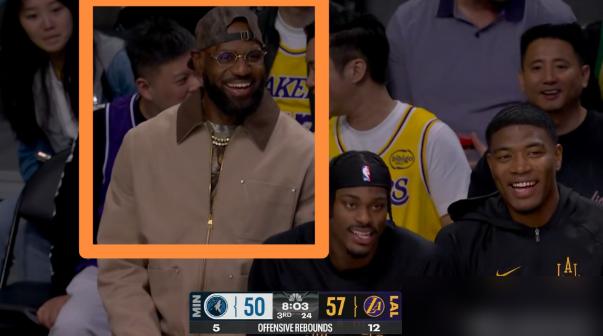 詹姆斯笑着缺阵，左脚却不敢踩实。他左脚有慢性关节炎，右髋带着掘金那场摔的挫伤