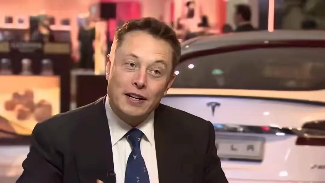 特斯拉和国产车在底盘下摆臂材质的选择上差别挺大。像特斯拉Model3后悬架五根