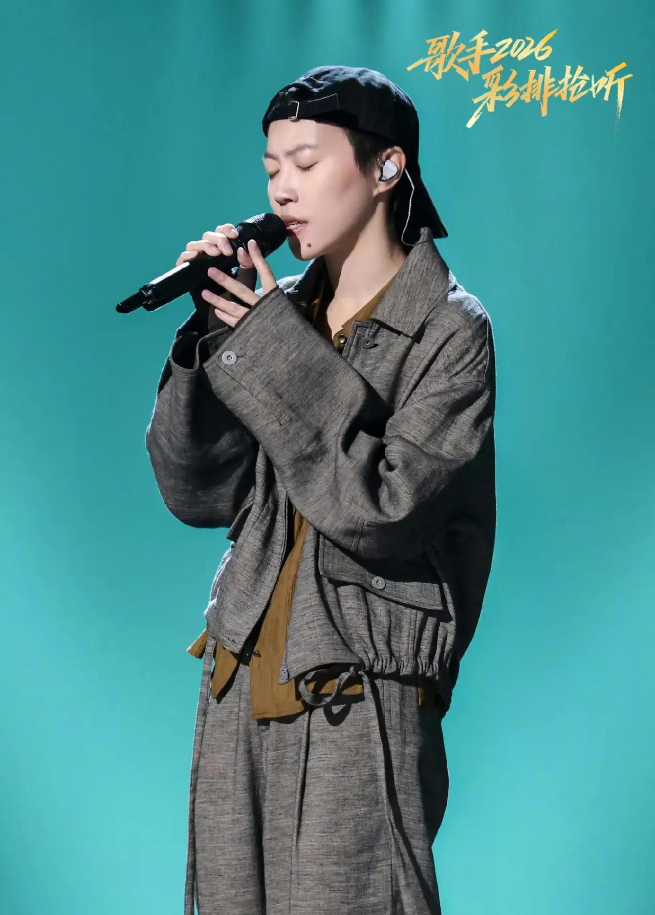 我预感，王菲的大女儿窦靖童很难达到妈妈的成就，不是因为她不漂亮，也不是因为唱