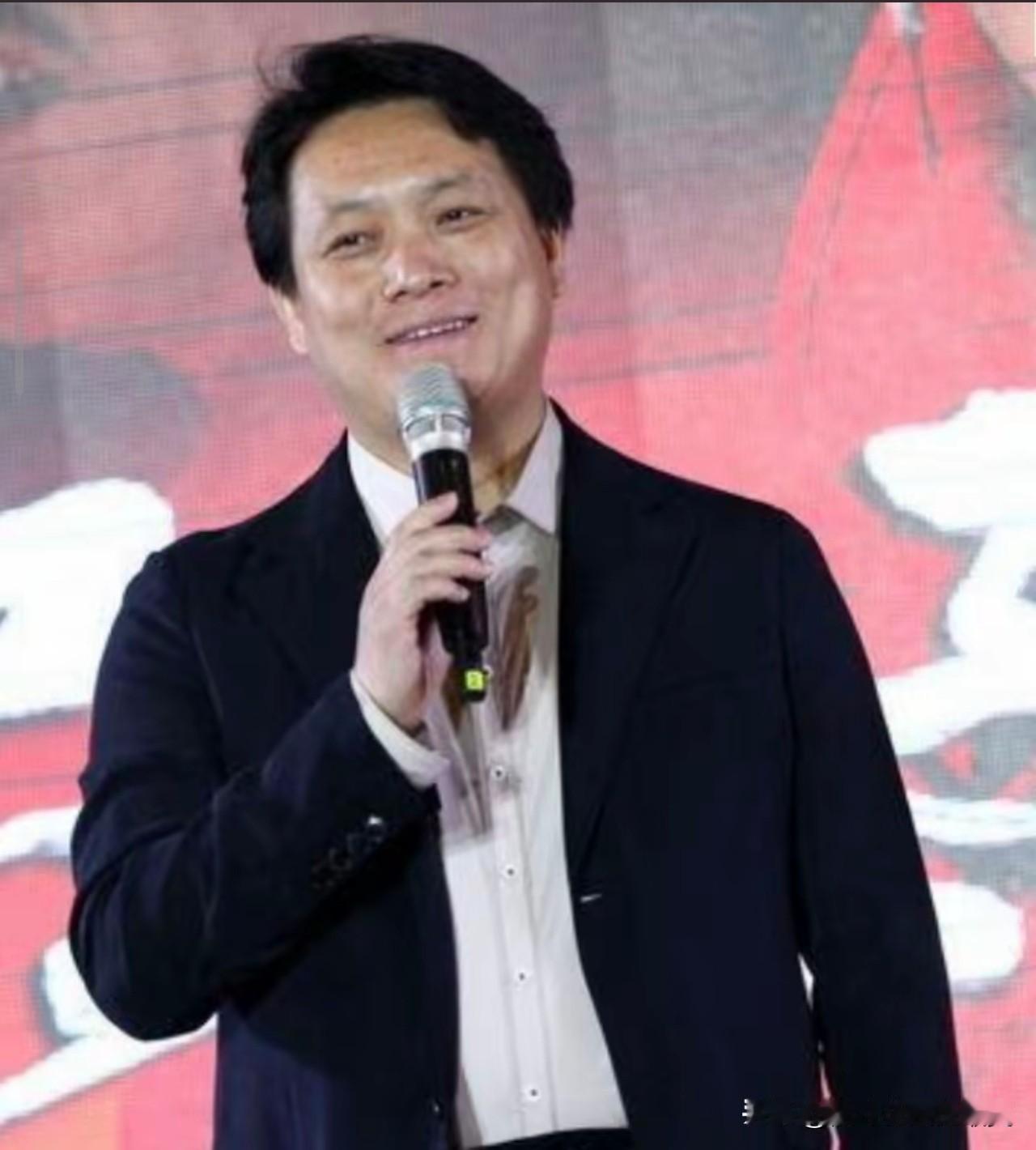 郭靖宇这个⼈，完全经不起细究，仔细⼀查就会发现，他实在是太刚了，郭