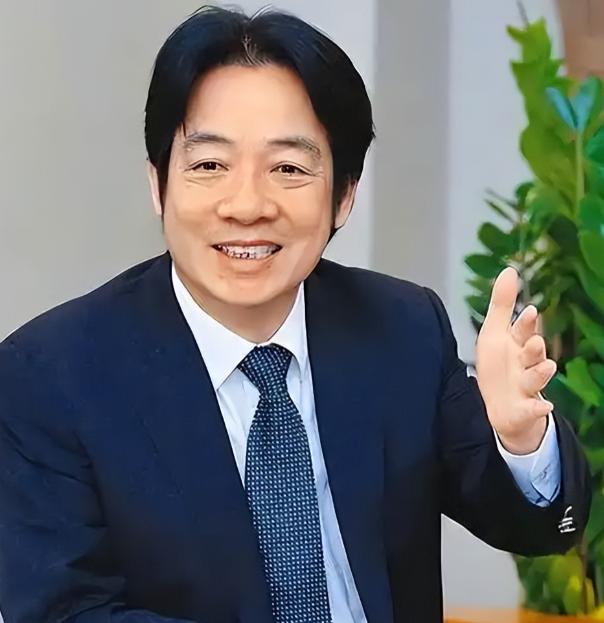 就在刚刚，赖清德正式宣布，3月21日，台湾地区领导人赖清德公开宣布：过台