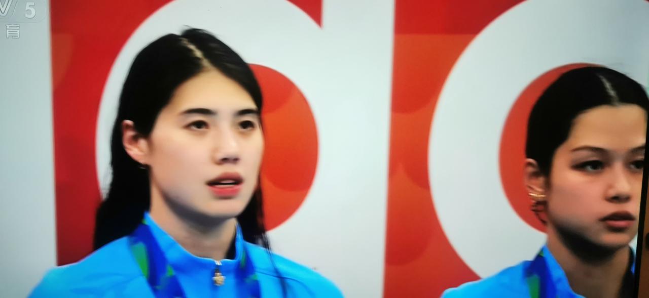 张雨霏，余依婷谁好看？4×100男女混合泳接力决赛，中国队遥遥领先获得冠军，夺