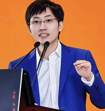 “中美差距究竟有多大？”DeepSeek创始人梁文峰再次语出惊人！他说：“我们经