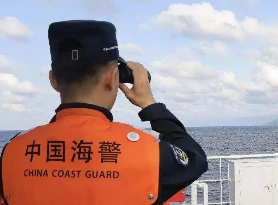 菲律宾又找事，中国这回动真格了。9月27日，中国海警位黄岩岛附近海域组织维权执