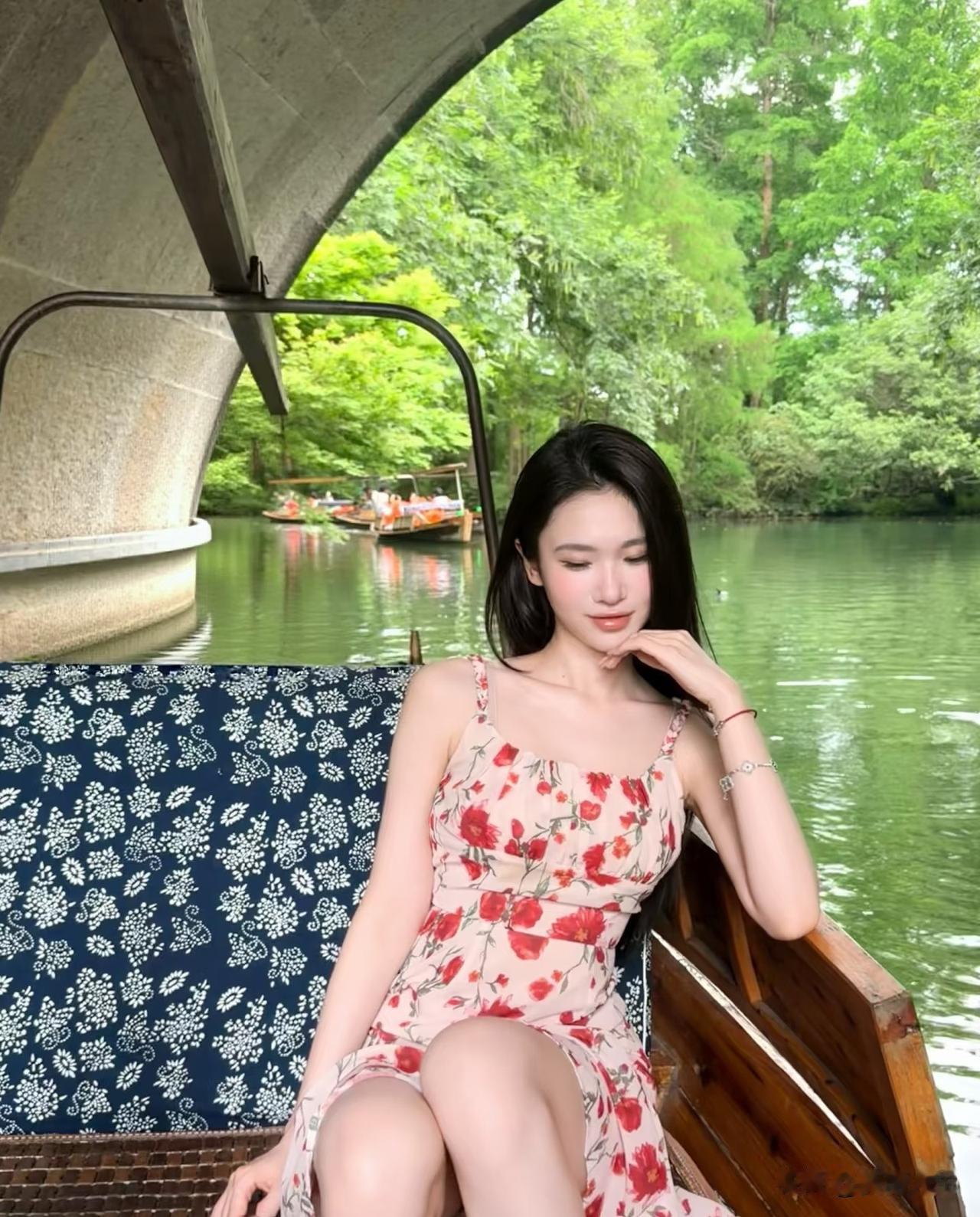 误入望海街莫奈花园，花香、老洋房、海风全都刚刚好~