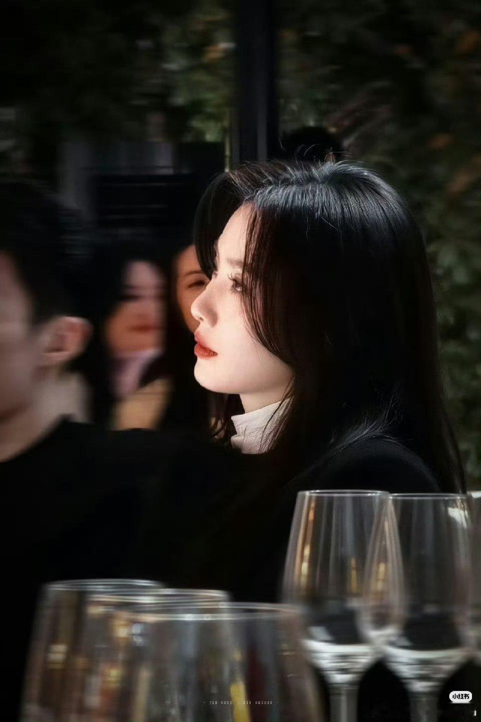 咪的天刘诗诗这哪是生图，这简直是上帝亲手打磨的雕塑！