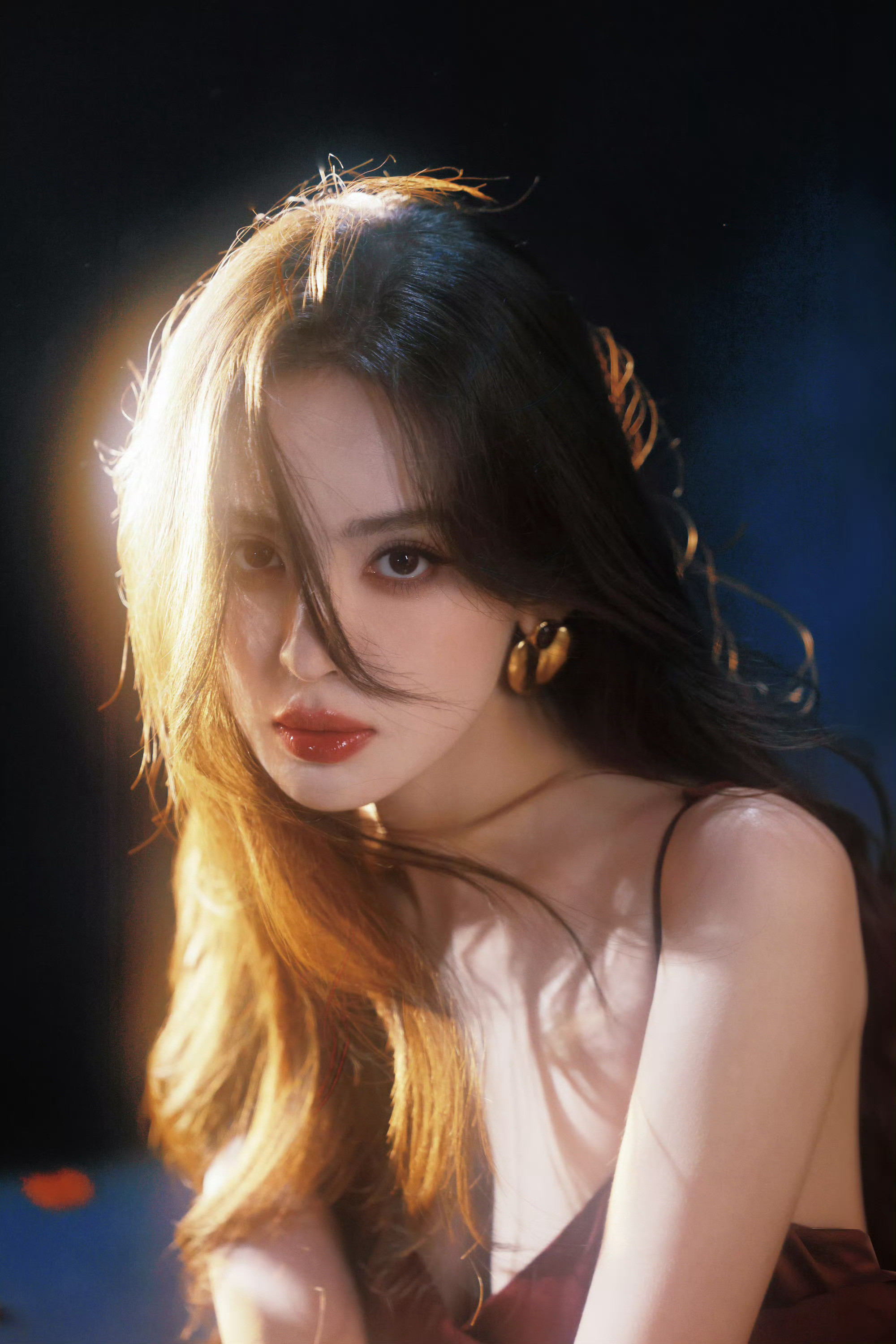 光与影的交错，娜扎你就是最美的，期待我们美强爽荣善宝