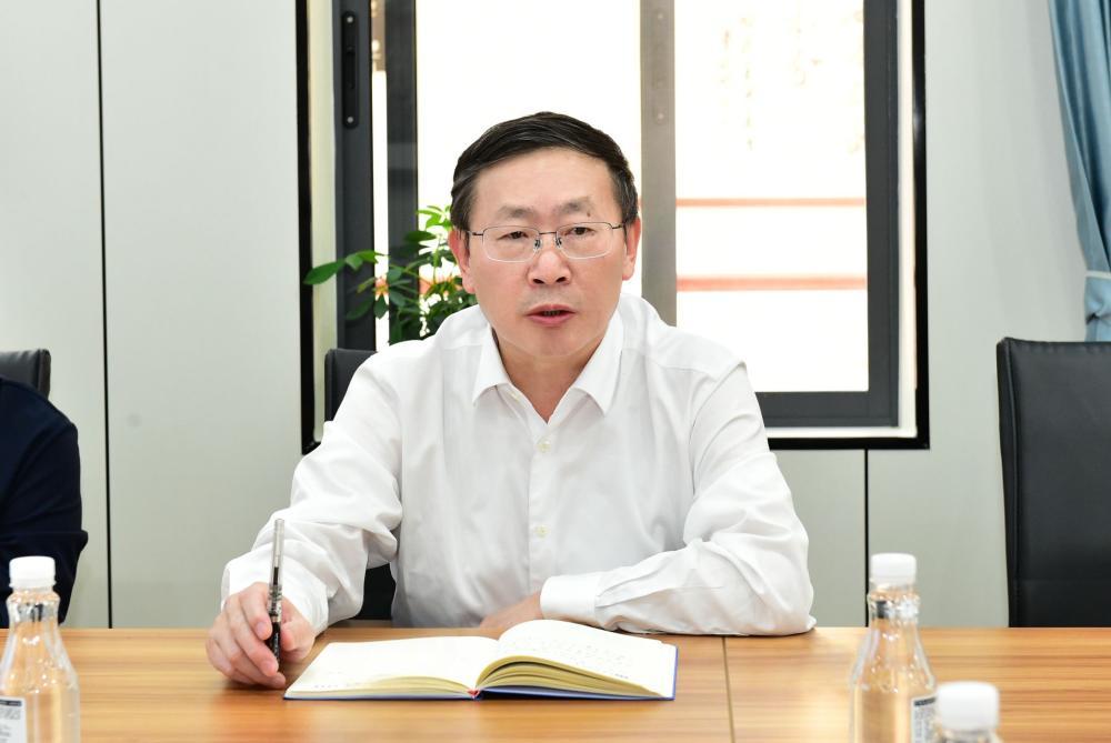 “靠校吃校”, 大搞权钱交易! 广西民族大学原党委书记卞成林被“双开”