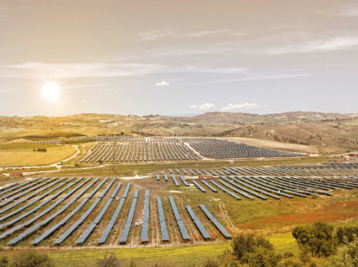 阿特斯2025年报：营收同比下降12.8%，储能业务成重要增长点4月28日，阿特