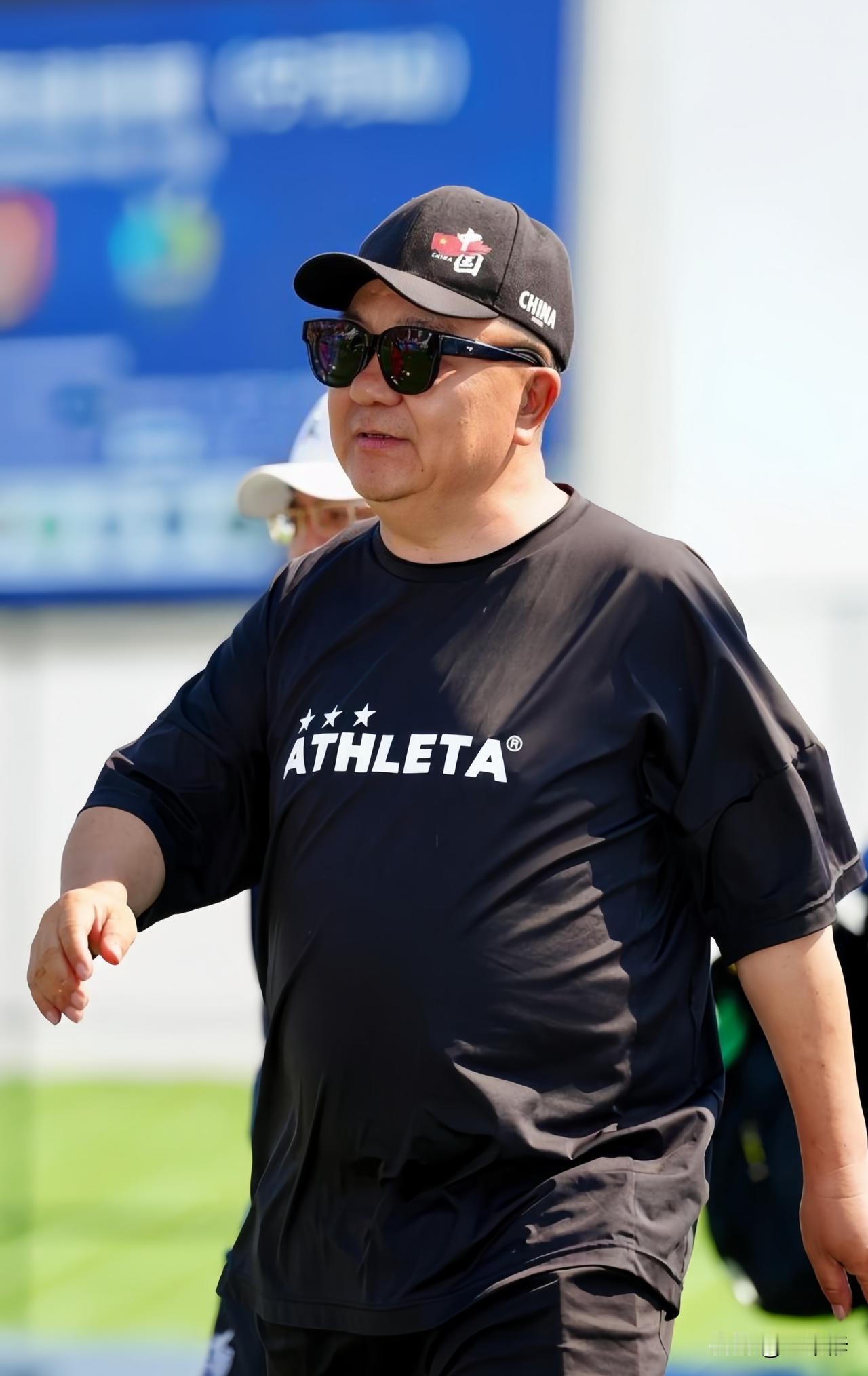 董路会不会考证?其实他自己早就多次公开回应过这个问题，没必要！他原话大概