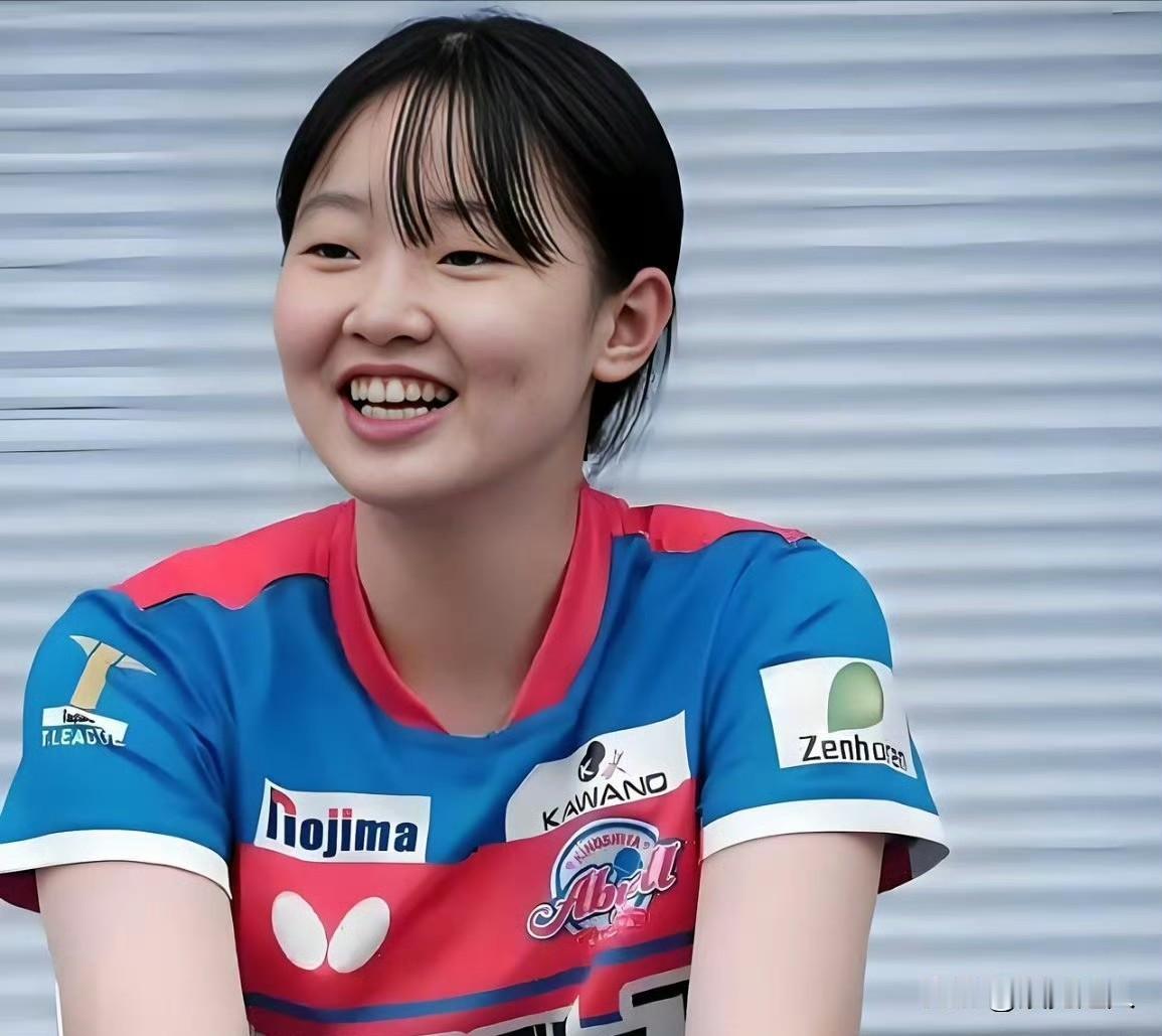 亚洲杯蒯曼4-1赢了张本美和，赛后俩小姑娘的话，听着普通，细品太有意思了。