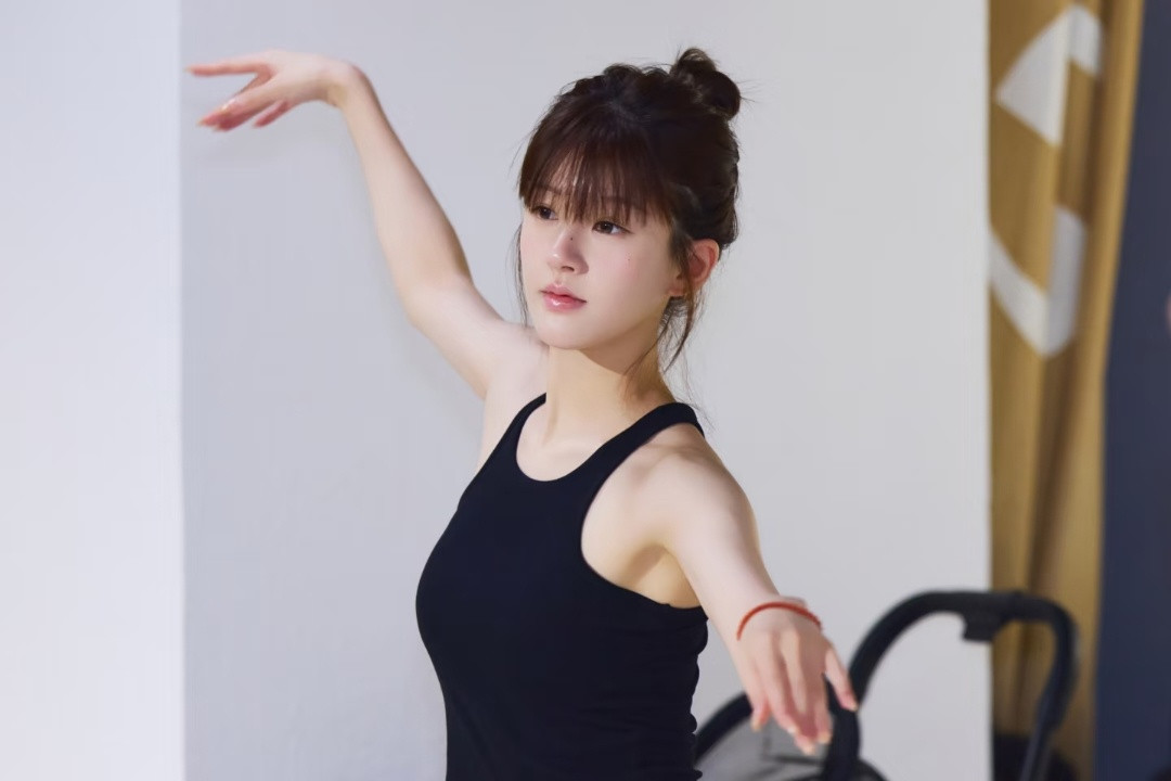绝对是兔子，萌萌萌赵露思