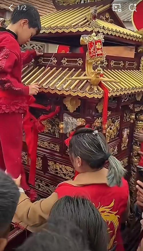 以“拾石村妈祖事件最新动态”为题向豆包Ai提问，得到如下结果：一、事件概况（2