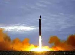 有专家说，以色列要是打到最后还没有让伊朗屈服，就会丢核弹。我认为，这个根本不可