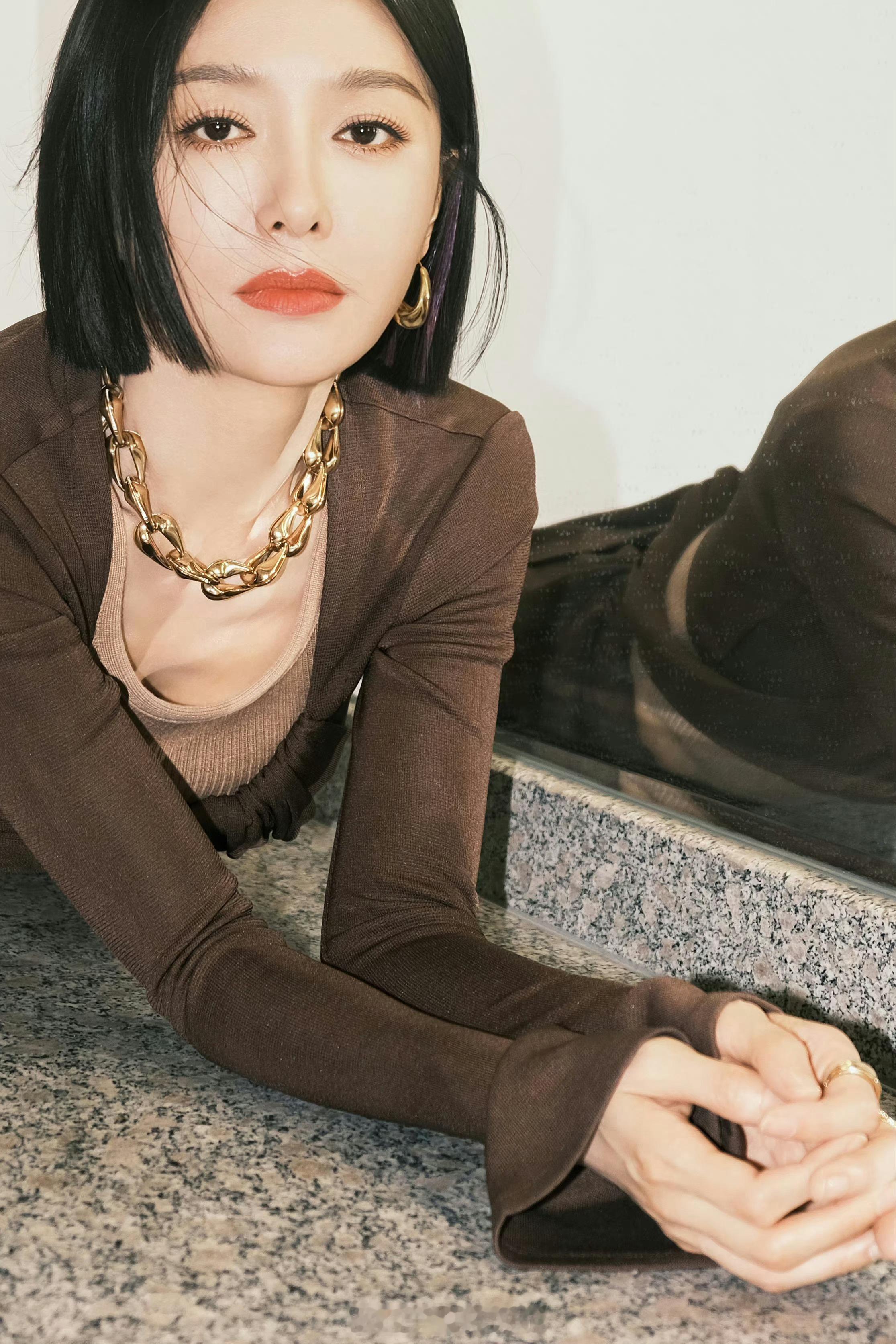 秦岚齐肩短发飒爽有型​​​