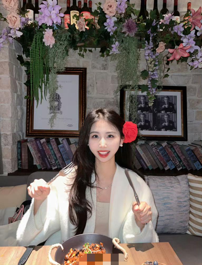 这个在深圳打工的粤西女孩征婚，现年30岁，身高一米五五，颜值让大家来打分。希