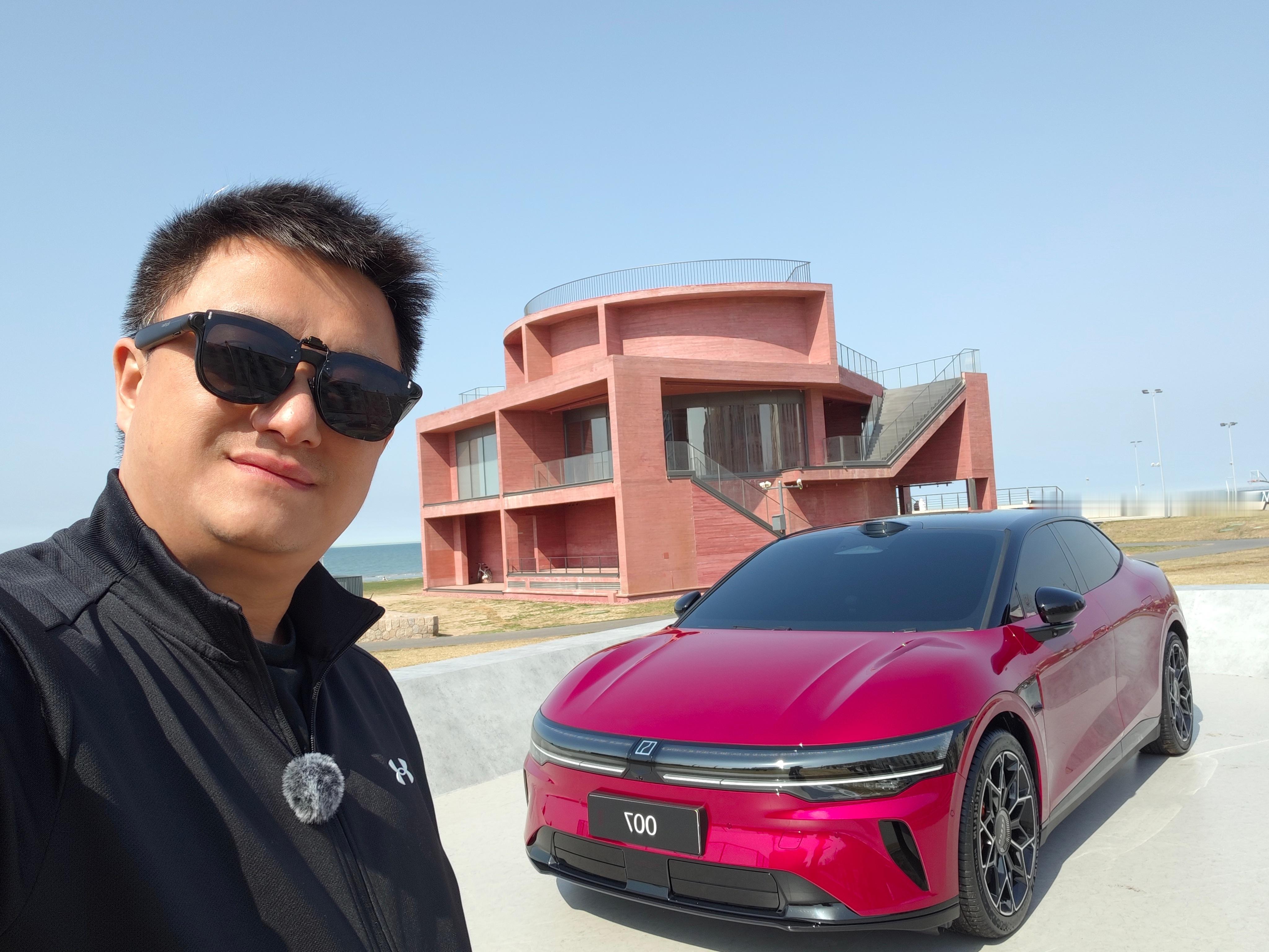 极氪更强7系更强GT明天焕新版的极氪007和极氪007GT要发布了。性能更强，配