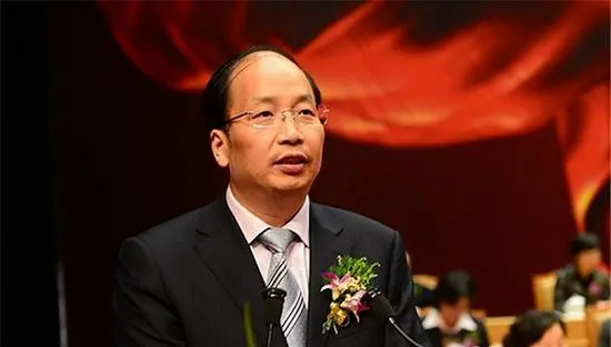 突发！易会满被查，家人也被带走，背后究竟
