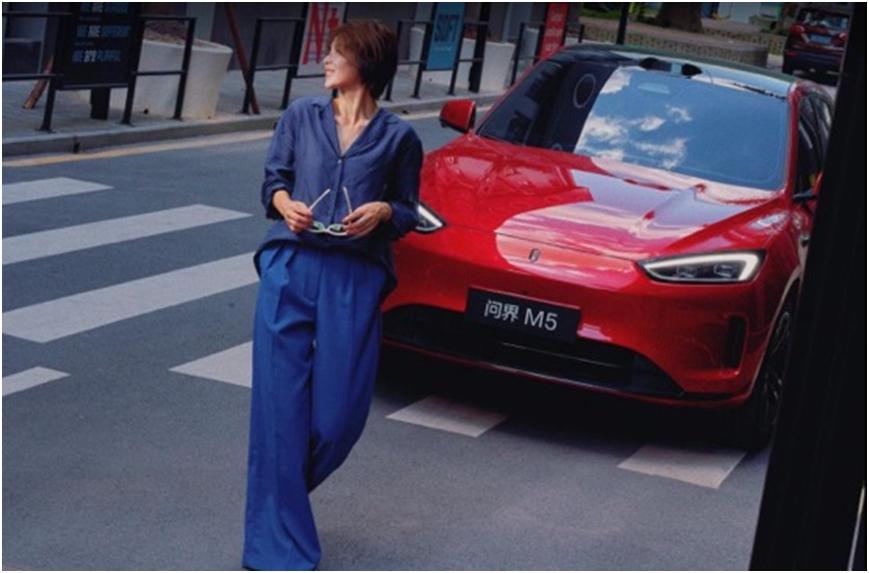 国庆自驾问界新M5Ultra，这些惊喜让我想安利给所有人都说国庆高速是“移动