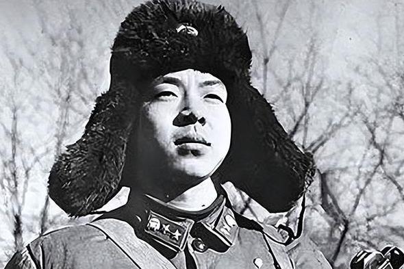 1962年，雷锋被木杆砸中头部不幸牺牲！40年后，现场鉴定人说出了事故细节：难以