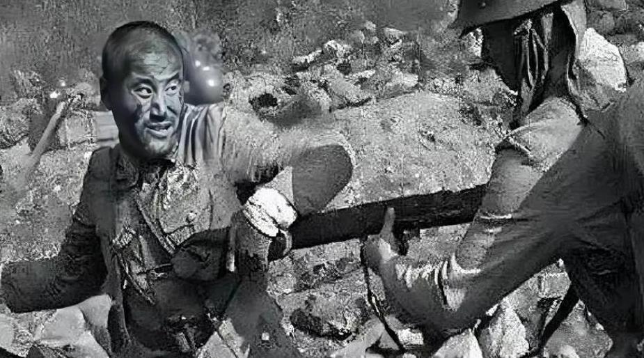 1939年，张树义连杀7个日军，此刻的他，已经精疲力尽，谁知这时，一名身材高大的