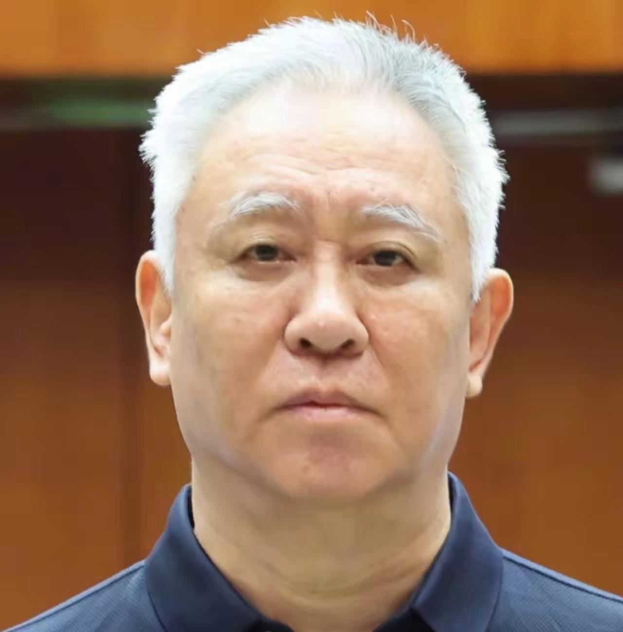风光的时候是真风光，狼狈的时候也是真狼狈，原以为能光宗耀祖的，结果搞到最