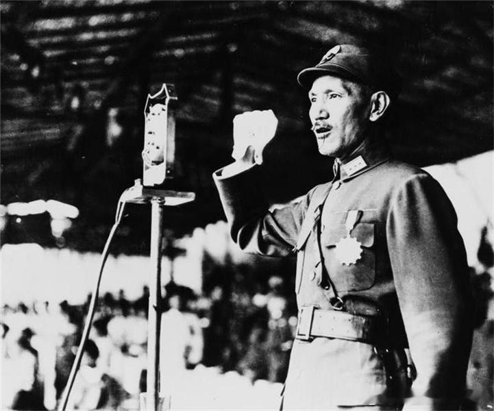 1937年7月17日，蒋介石在江西庐山发表抗战声明。蒋介石的最后关头演说发表在日