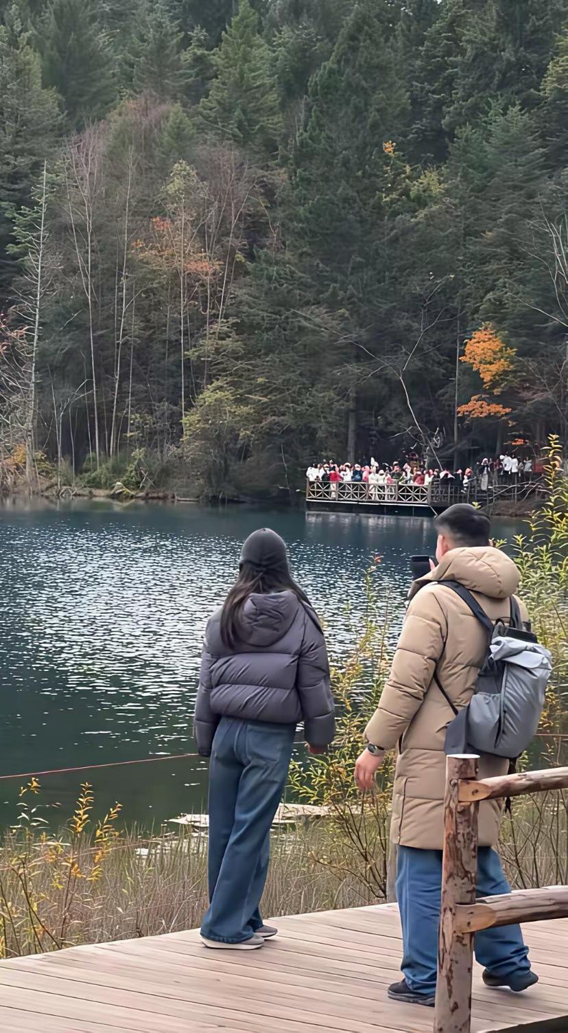 好笑吗，我只看到一个绝望的男人。