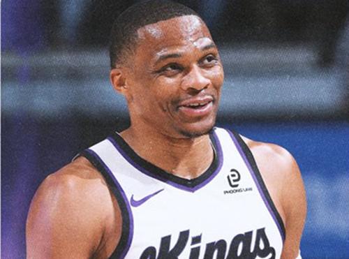 威少首节轰17分！一打杜兰特就来劲北京时间2月26日，火箭33-22领先国王的