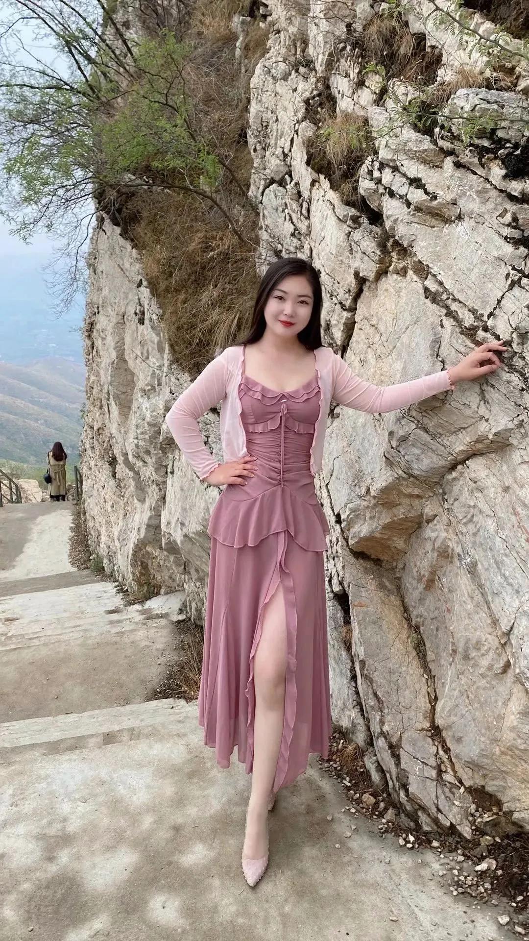 小仙女的五一假期结束了！那就愉快的和五一告个别把！美景自拍一波出游打卡美女假