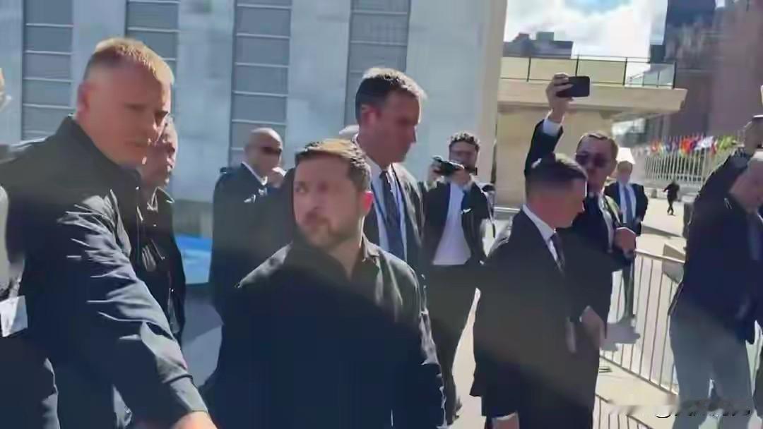 泽连斯基把话撂在了联合国大会的桌面上：能源系统别再动手，乌方愿意接受任何形式的能