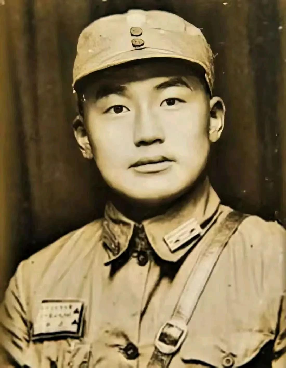 1949年6月，国军师长黄振涛劝吉星文起义，吉星文说：“我是不会参与的，但老兄大