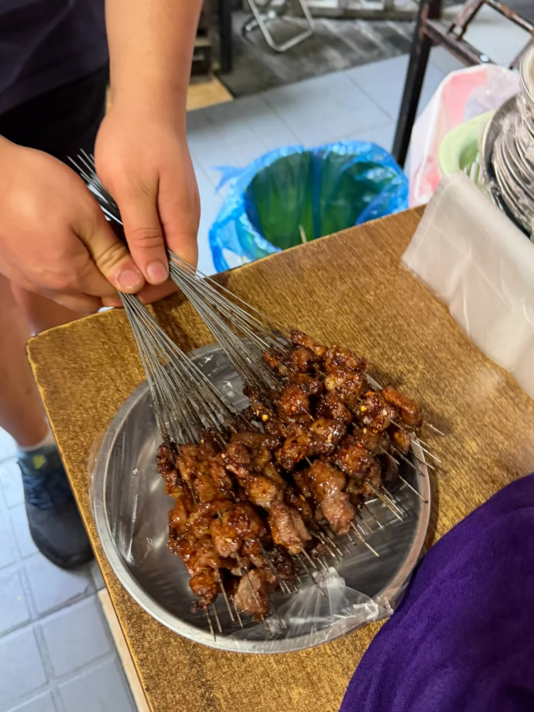 出了贵阳哪里还有1r的烤肉吃啊🫪
